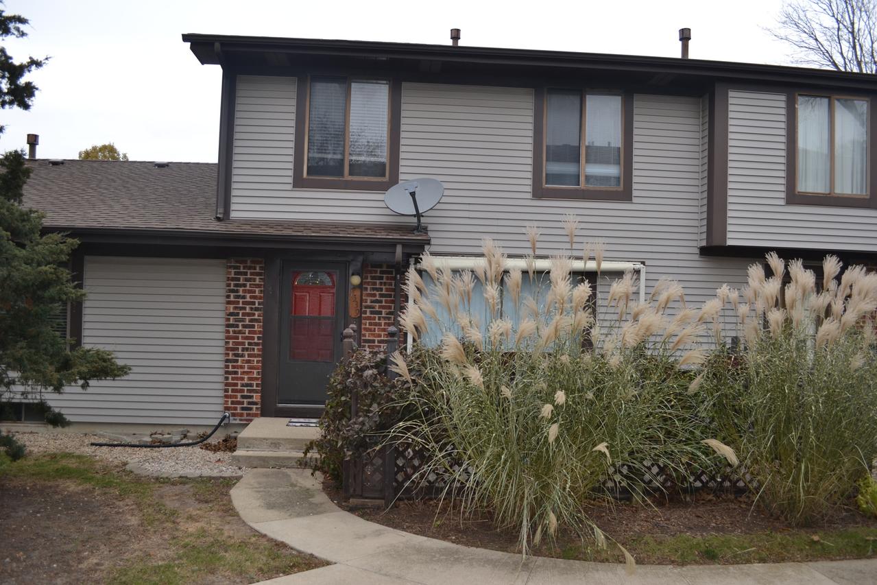 1539 Timberwood Ct., Sycamore, IL 60178