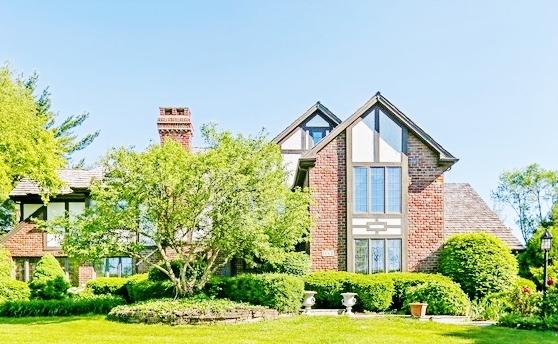 5 Hampton Ct., Burr Ridge, IL 60527