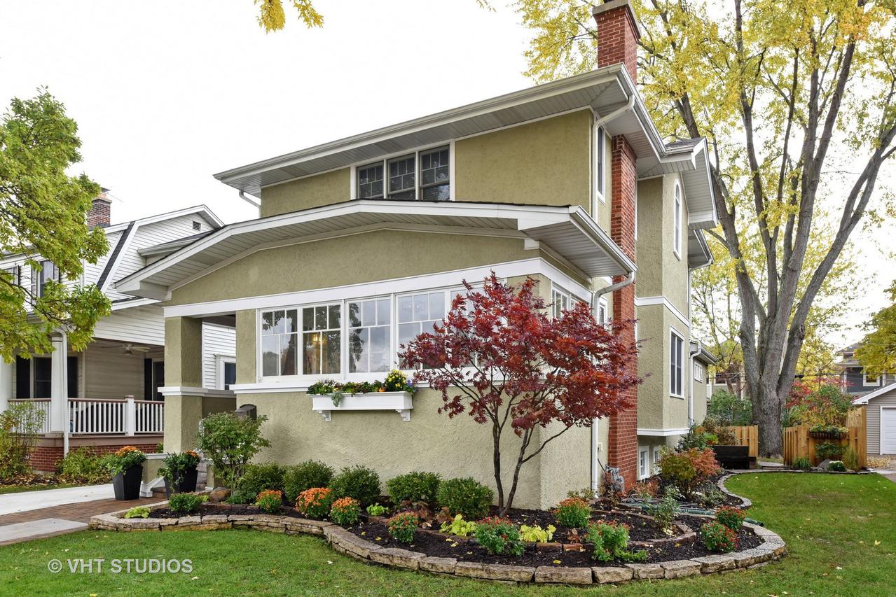 219 N Spring Ave., La Grange, IL 60525