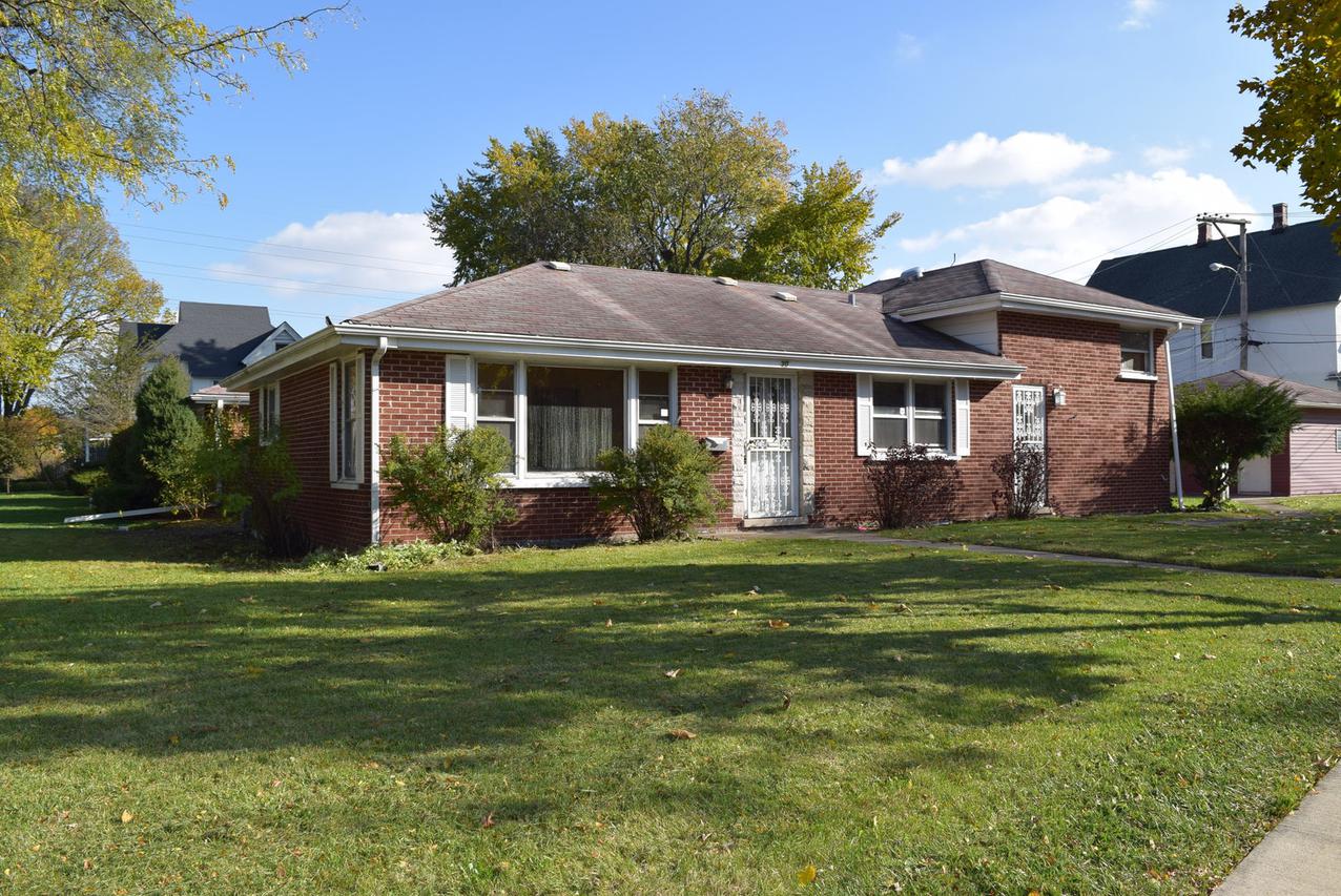 300 E Franklin Ave., La Grange, IL 60525