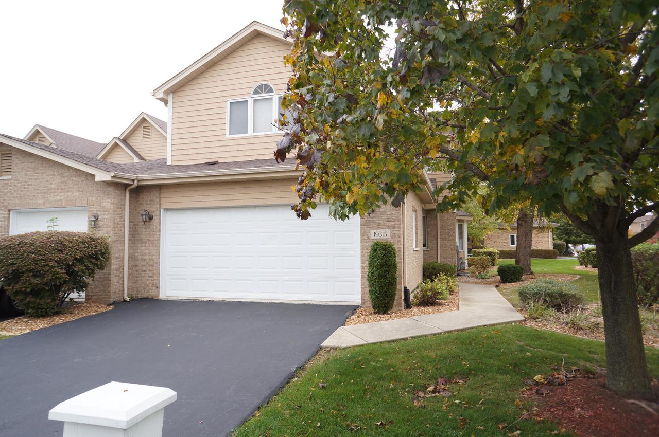 19315 Enclave Ln., Tinley Park, IL 60487