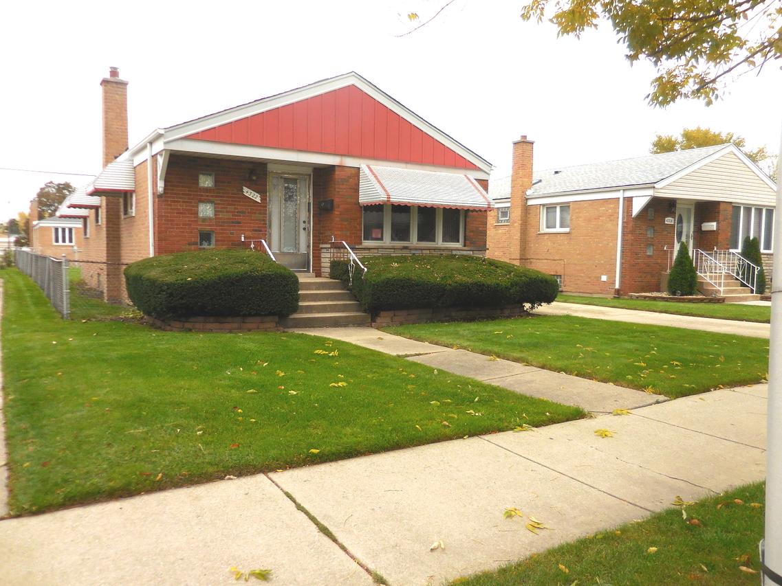 4322 W 83rd St., Chicago, IL 60652
