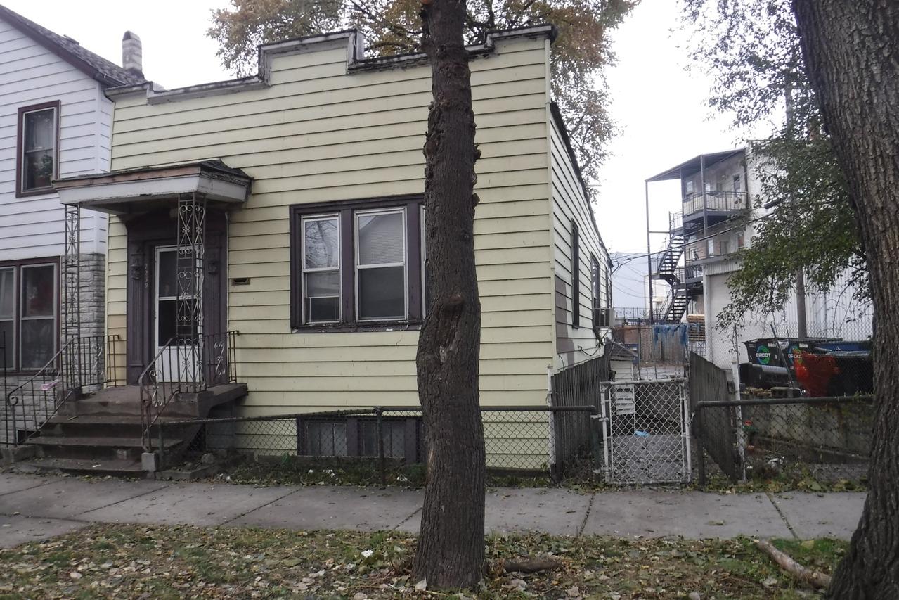 2239 S Wood St., Chicago, IL 60608