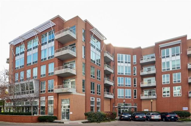 4814 N Clark St. #201, Chicago, IL 60640