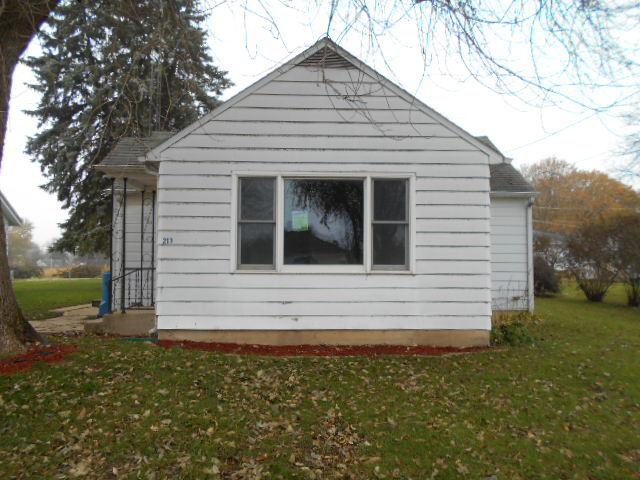 213 Hager Ave., Milledgeville, IL 61051