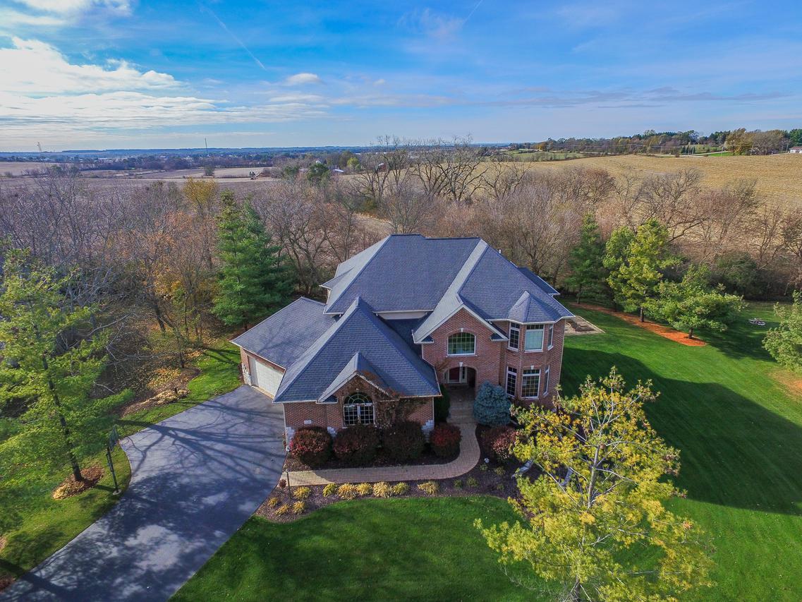 13384 Big Stone Cir., Roscoe, IL 61073