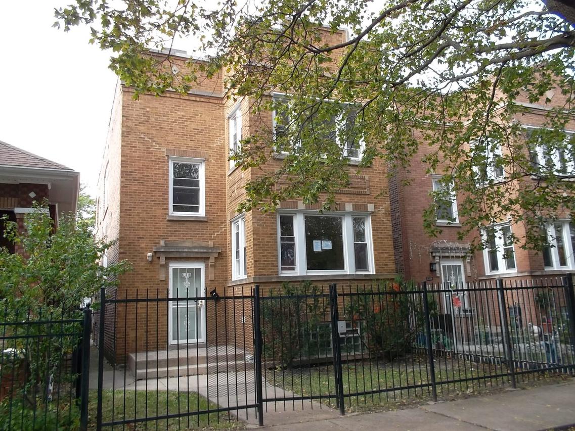 6110 S Sacramento Ave., Chicago, IL 60629
