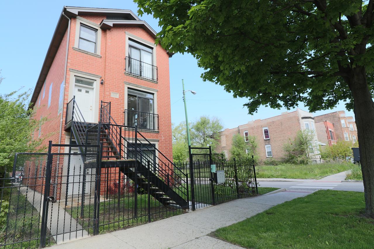 5218 S Indiana Ave. #2, Chicago, IL 60615
