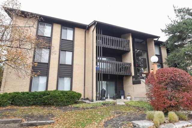 6180 Knoll Lane Ct. #203, Willowbrook, IL 60527