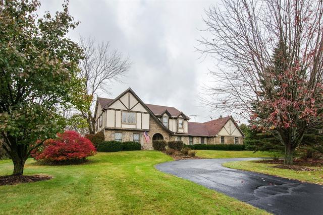 3303 Larkspur Dr., Crystal Lake, IL 60012