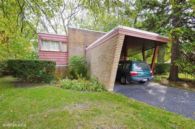 6835 N East Prairie Rd., Lincolnwood, IL 60712