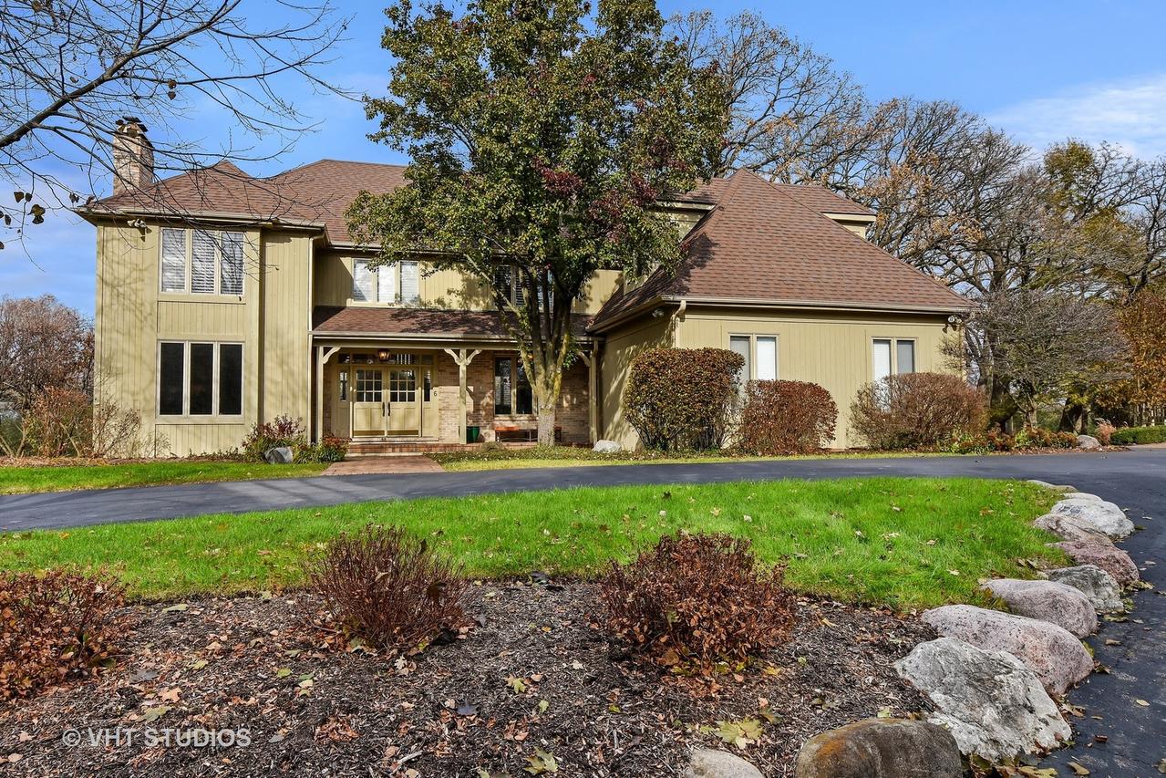 6 Raintree Pl., Barrington Hills, IL 60010