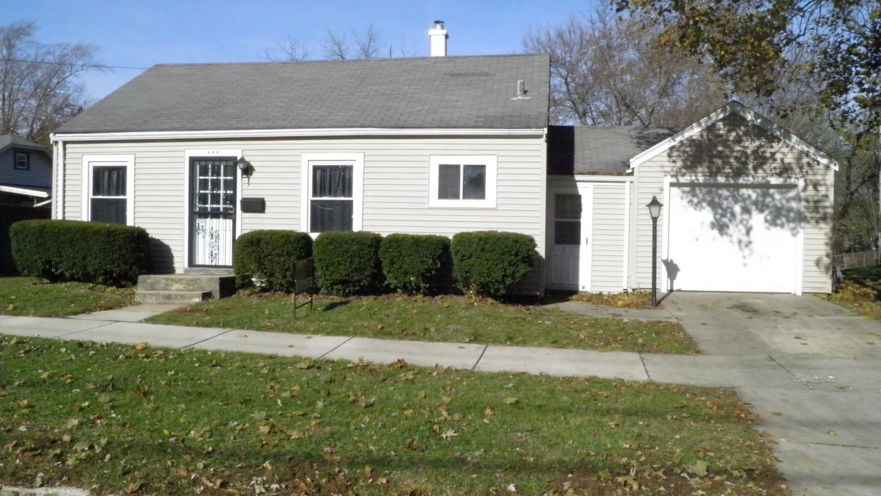 444 Parker Ave., Aurora, IL 60505