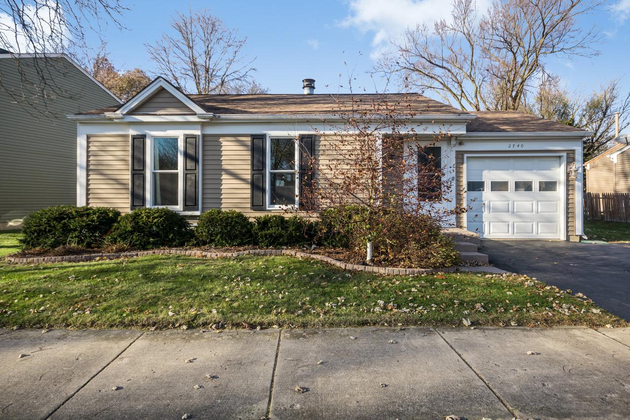 2740 Stoneybrook Ln., Aurora, IL 60502