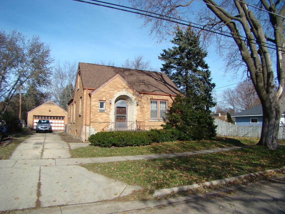 514 Orange St., Elgin, IL 60123