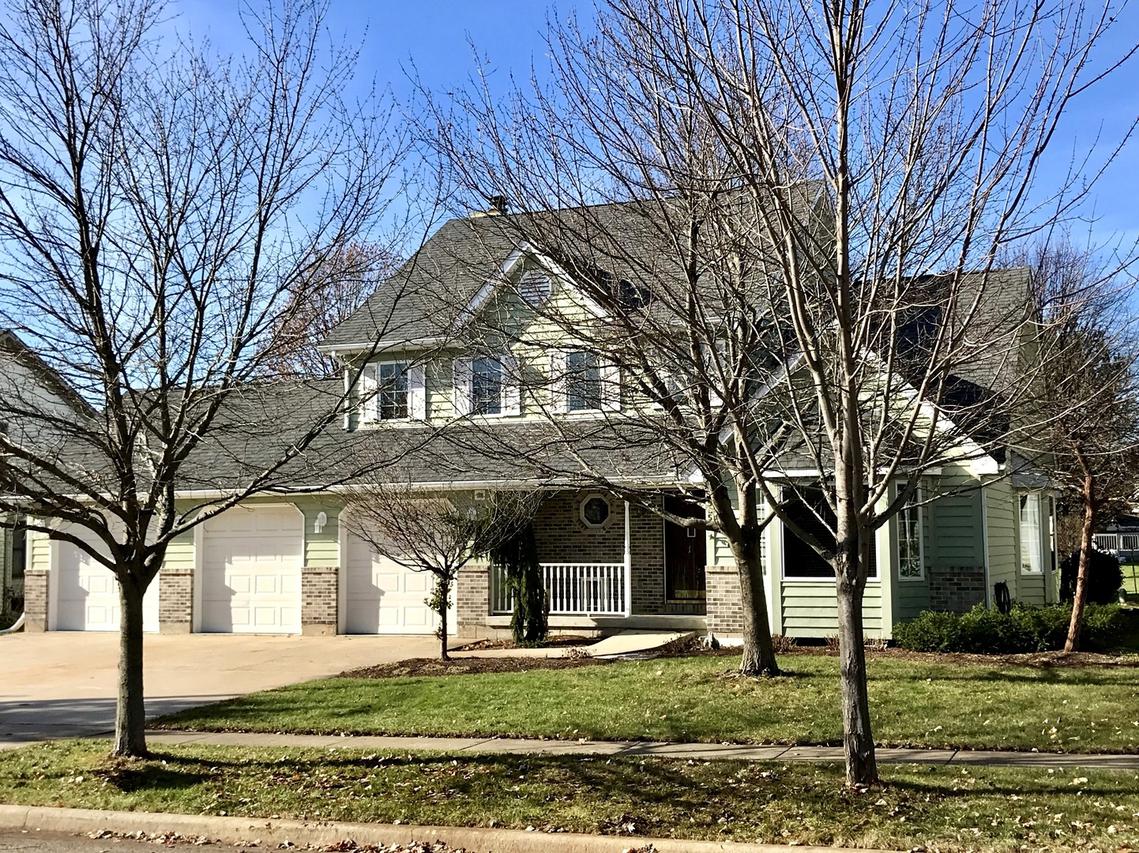 1525 W Crayton Cir., Dekalb, IL 60115