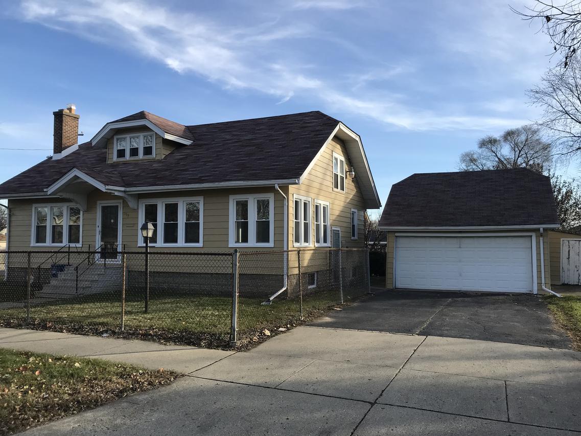 159 N Loucks St., Aurora, IL 60505