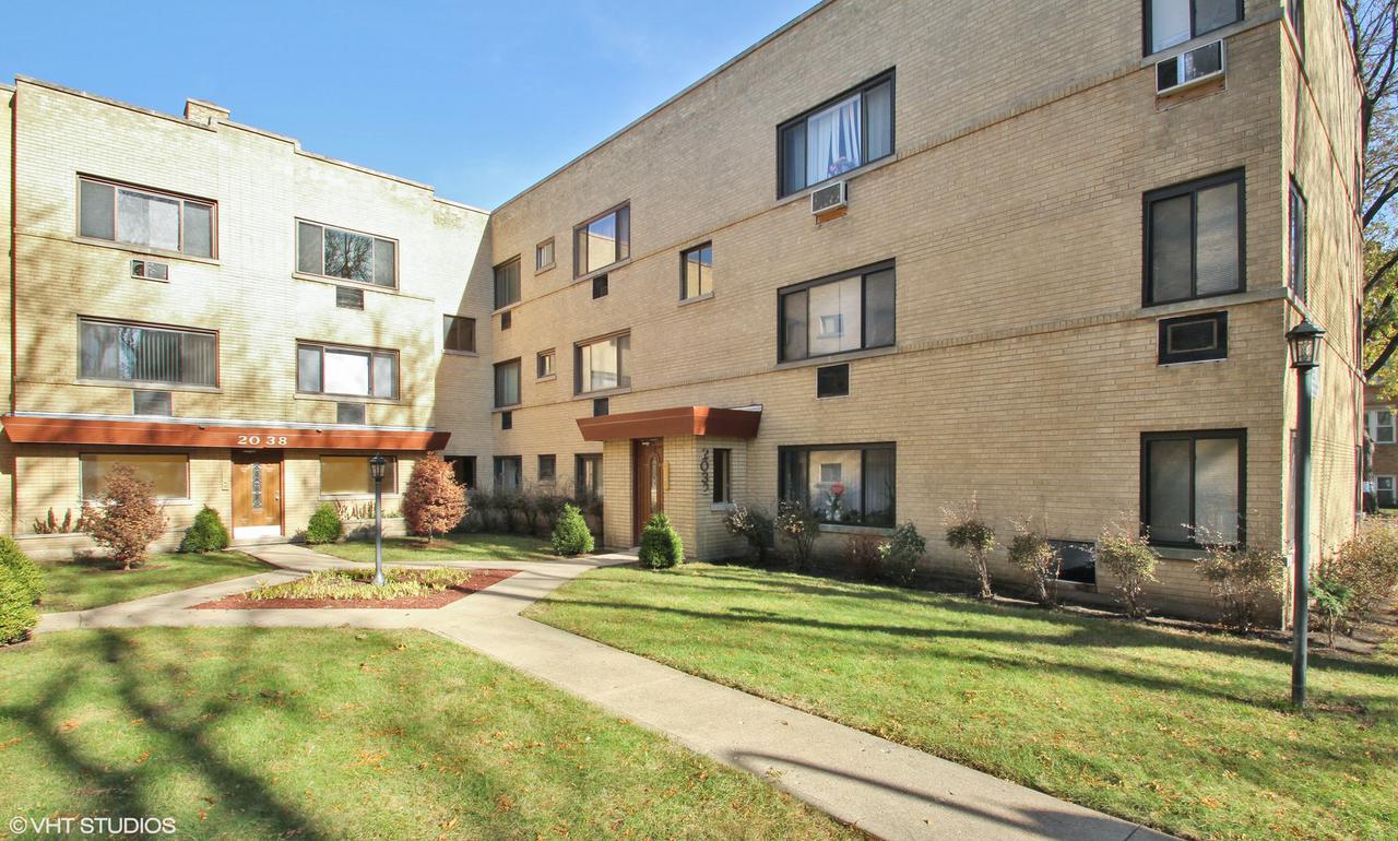 2032 W Jarvis Ave. #1B, Chicago, IL 60645