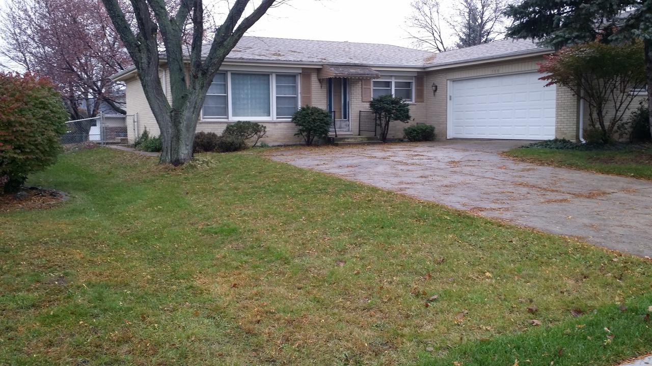 [Address Unavailable], Schaumburg, IL 60193