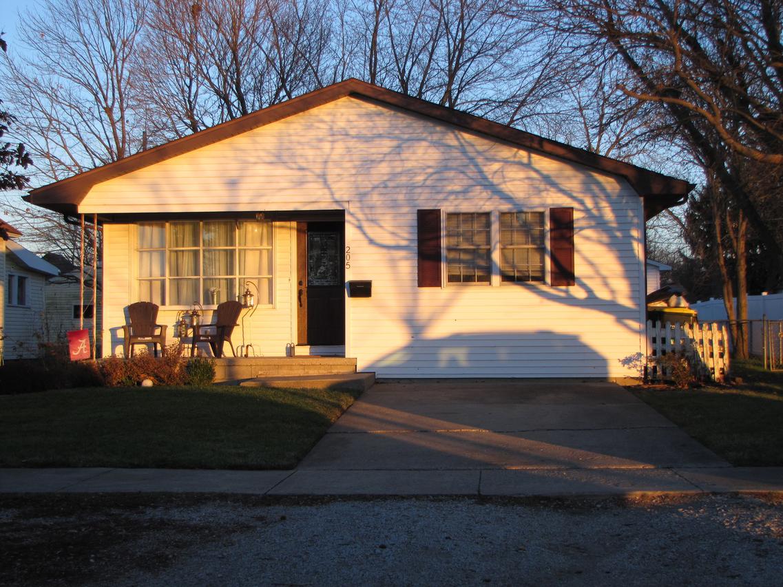 205 N Richman St., Villa Grove, IL 61956