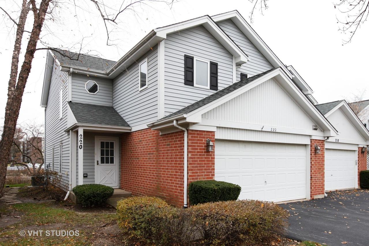 220 Carlisle Ave., Westmont, IL 60559