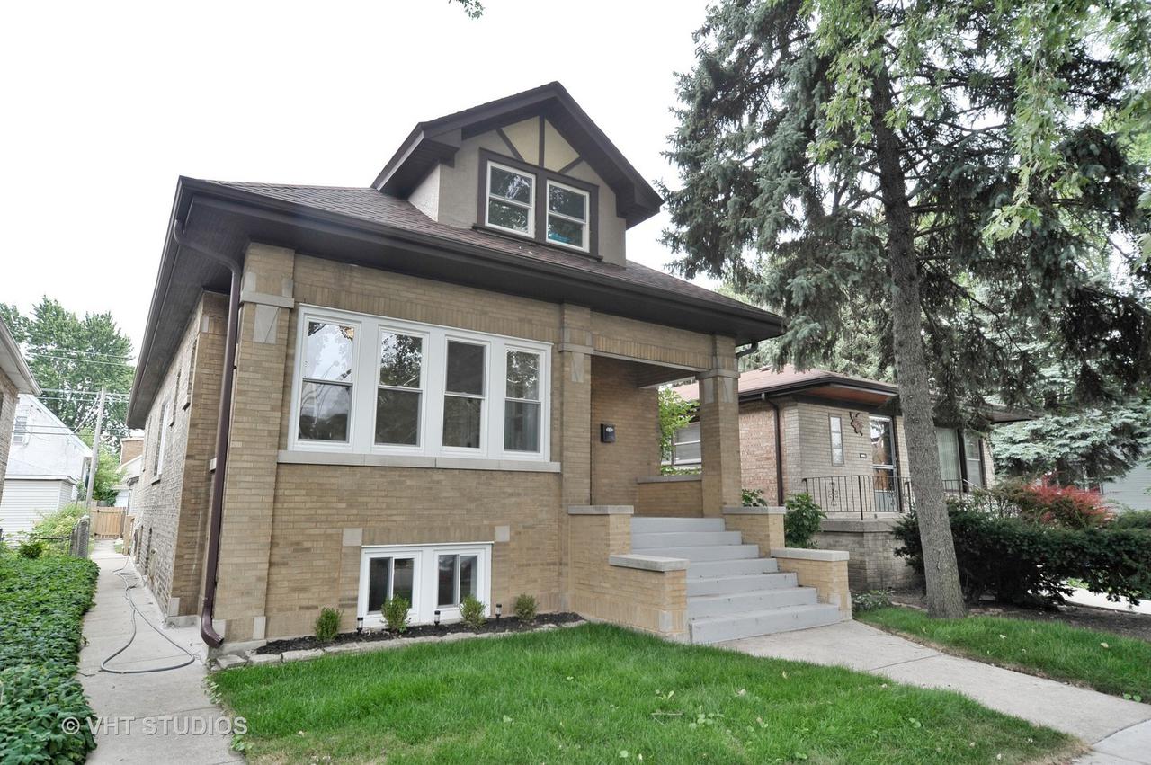 5655 W Waveland Ave., Chicago, IL 60634