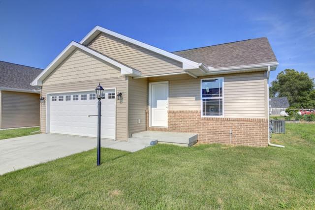 110 Sunset Ct., Fisher, IL 61843