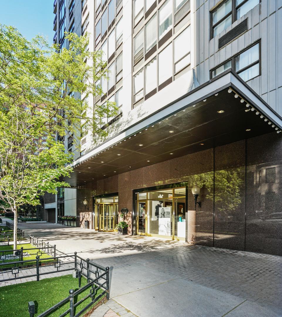 1313 N Ritchie Ct. #705, Chicago, IL 60610