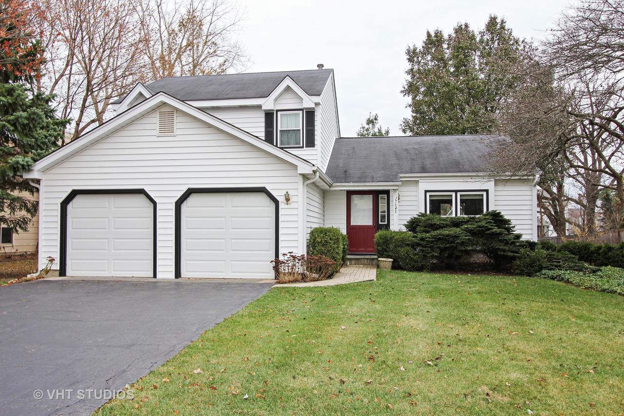 17545 W Woodland Dr., Grayslake, IL 60030
