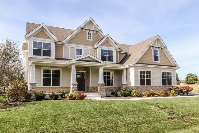 8N004 Brittany Ct., St. Charles, IL 60175