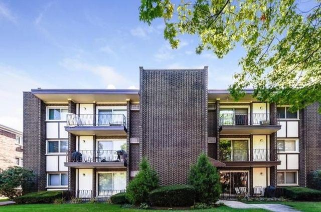 27 S Waiola Ave. #201, La Grange, IL 60525