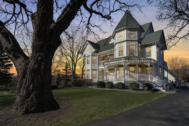 39W632 Bolcum Rd., St. Charles, IL 60175