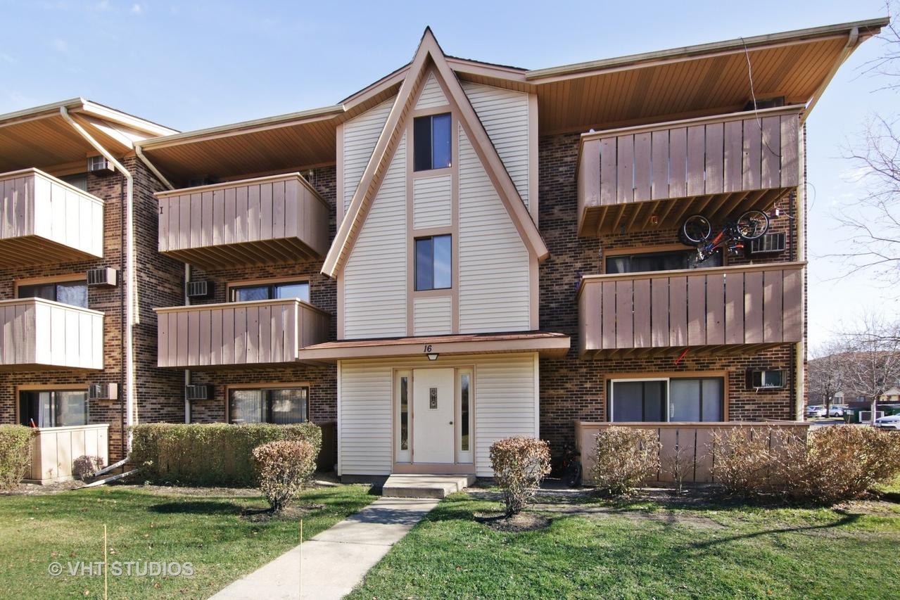 16 Echo Ct. #11, Vernon Hills, IL 60061