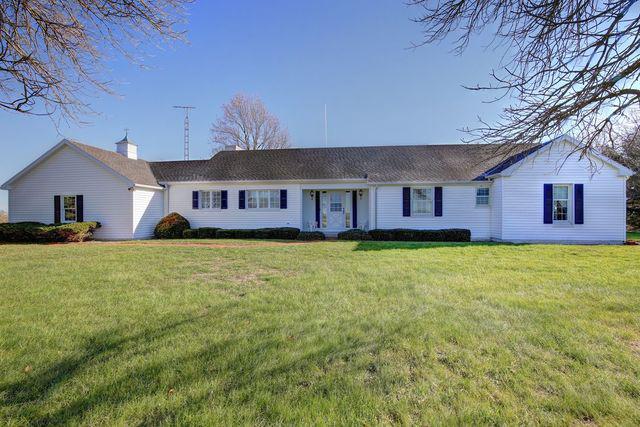 995 N State Highway 105 Hwy., Bement, IL 61813