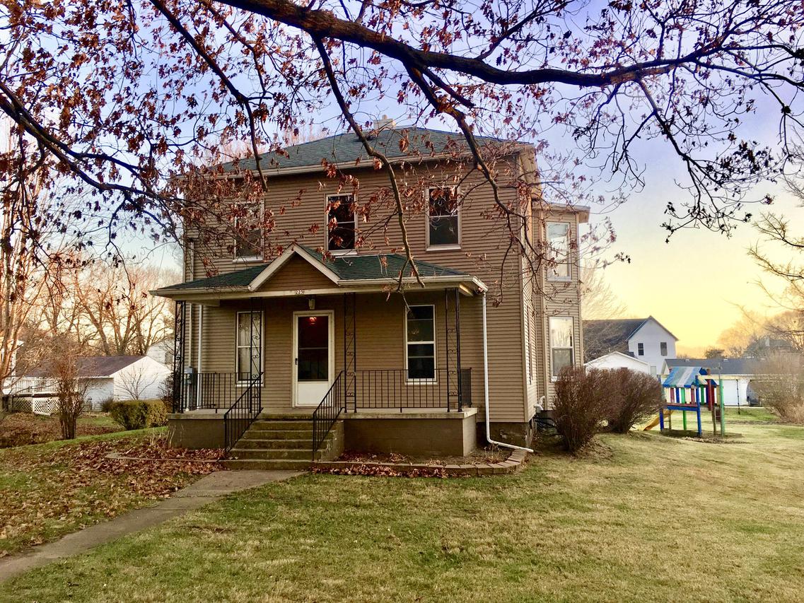 225 E Farnham St., Sheffield, IL 61361