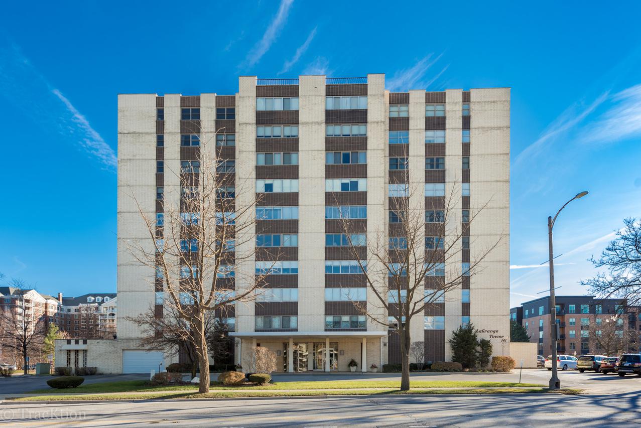 141 N La Grange Rd. #304, La Grange, IL 60525