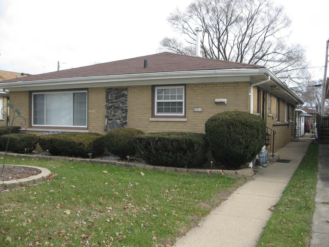 381 Mackinaw Ave., Calumet City, IL 60409