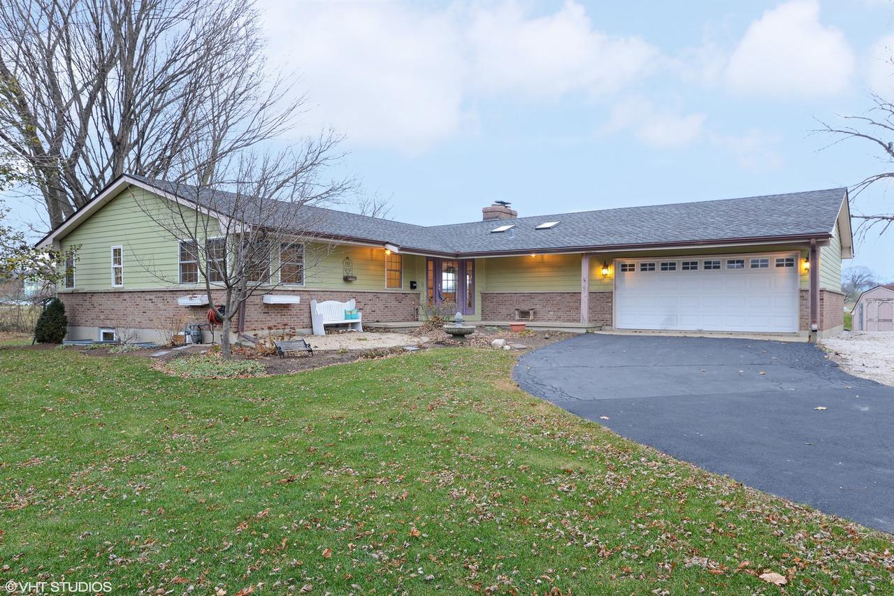 311 Thornbrook Rd., Dekalb, IL 60115