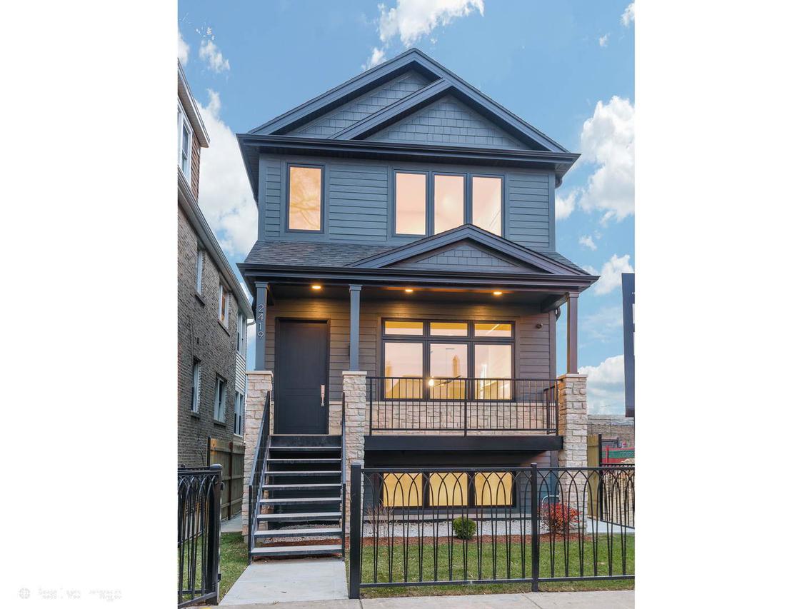 2419 N Artesian Ave., Chicago, IL 60647