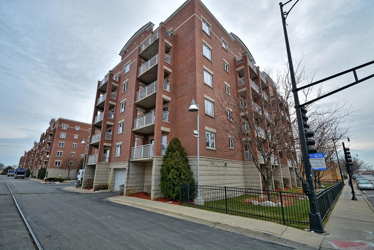 6560 W Diversey Ave. #517, Chicago, IL 60707