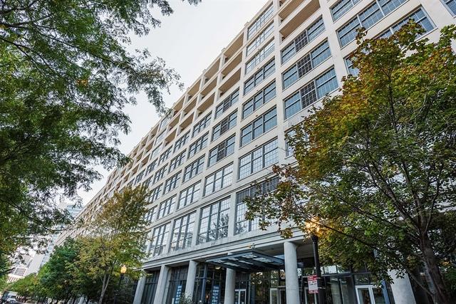 900 N Kingsbury St. #1041, Chicago, IL 60610