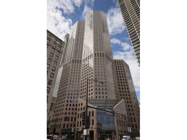 950 N Michigan Ave. #4804, Chicago, IL 60611