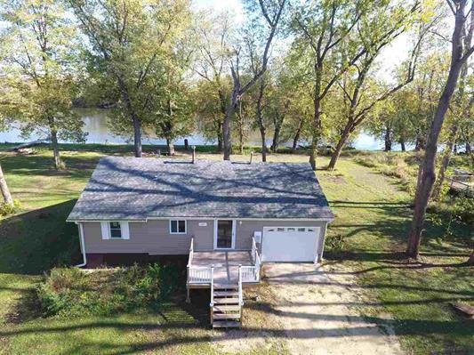 10891 Edgemere Ter., Roscoe, IL 61073
