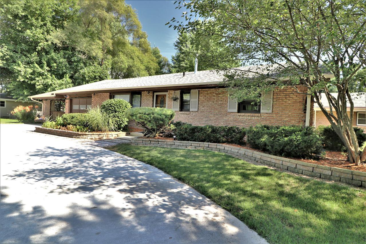 1705 Van Stone Dr., Machesney Park, IL 61115