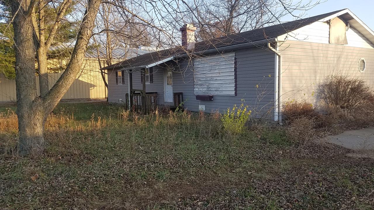 505 W Buchanan St., Carlinville, IL 62626