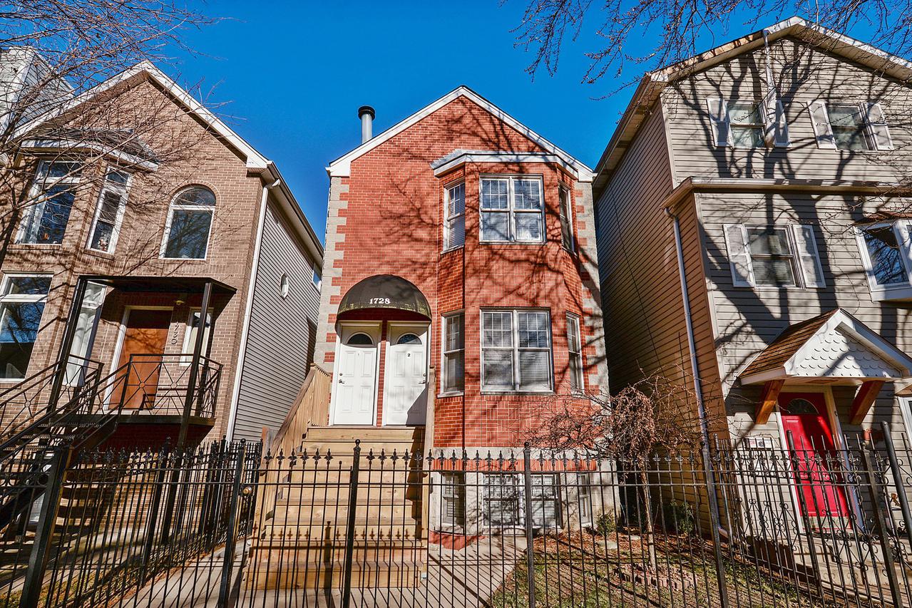 1728 W Barry Ave. #3, Chicago, IL 60657