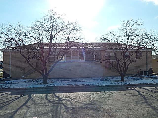 372 Calhoun Ave., Calumet City, IL 60409