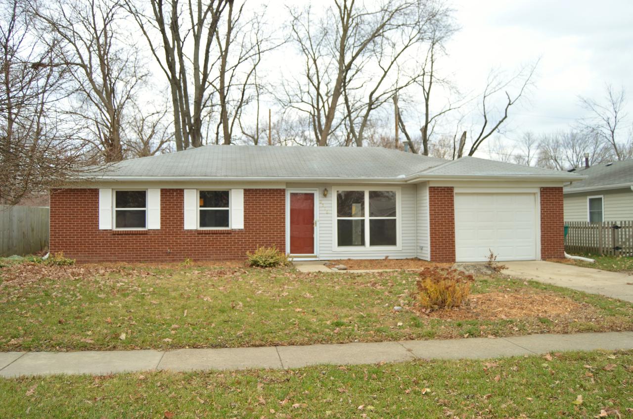 2516 Trafalgar Sq., Champaign, IL 61821