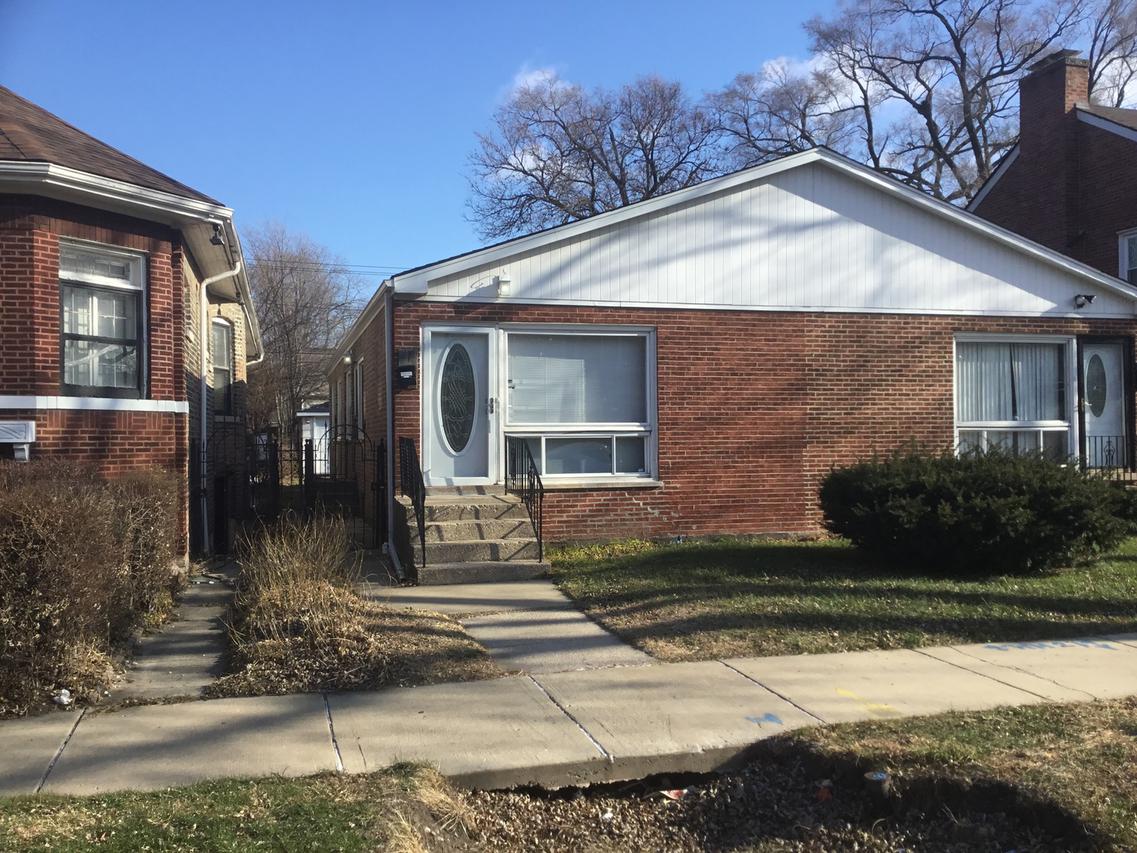 6751 S Saint Lawrence Ave., Chicago, IL 60637
