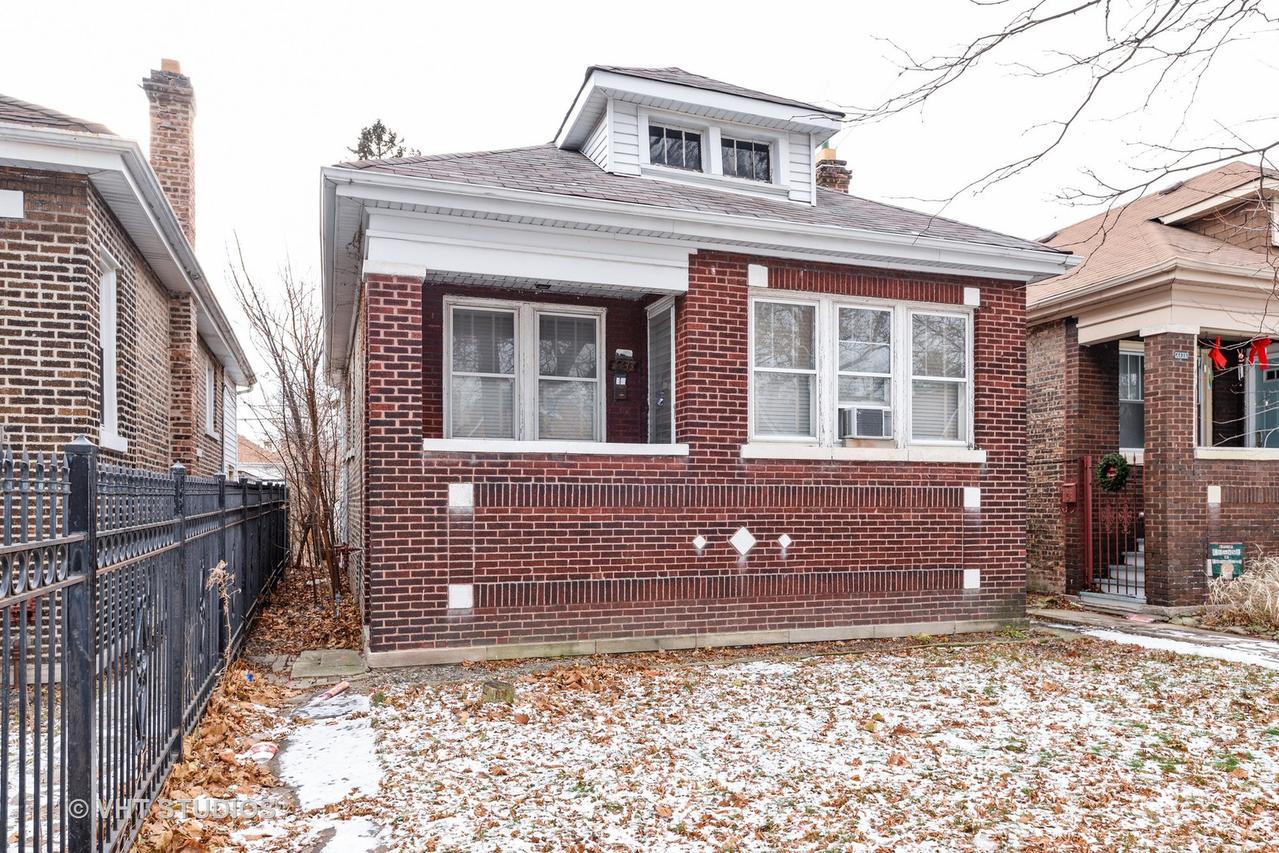 4433 W Iowa St., Chicago, IL 60651
